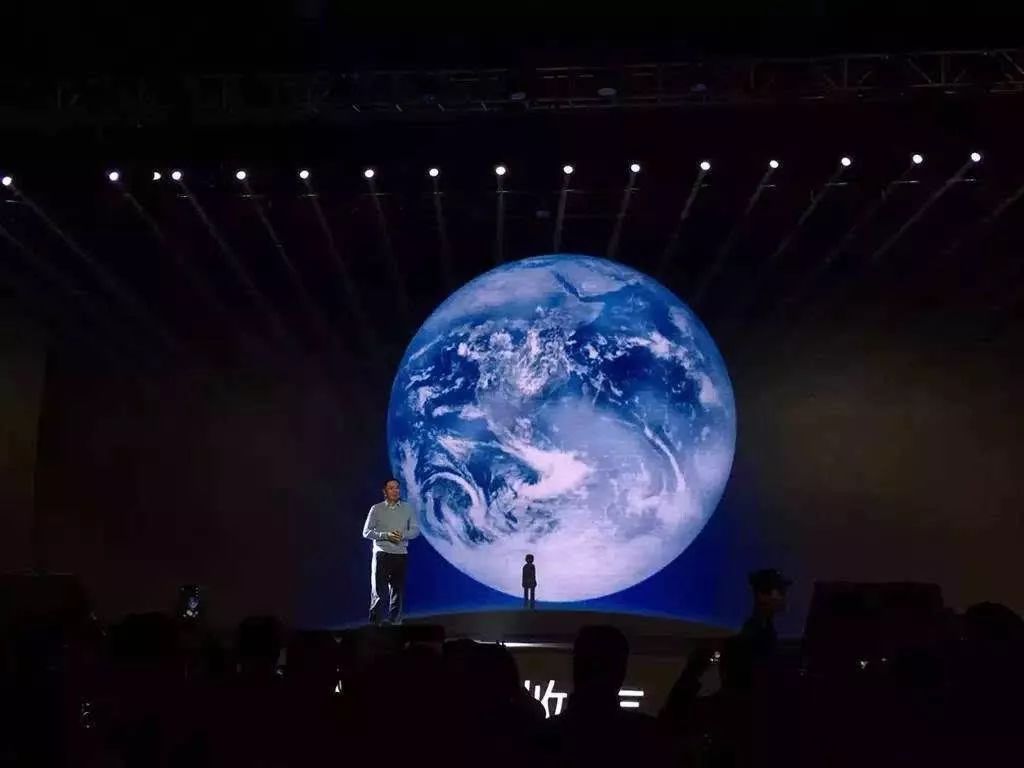 微信之父张小龙是湖南邵阳人,微信之父张小龙一天的工资多少钱