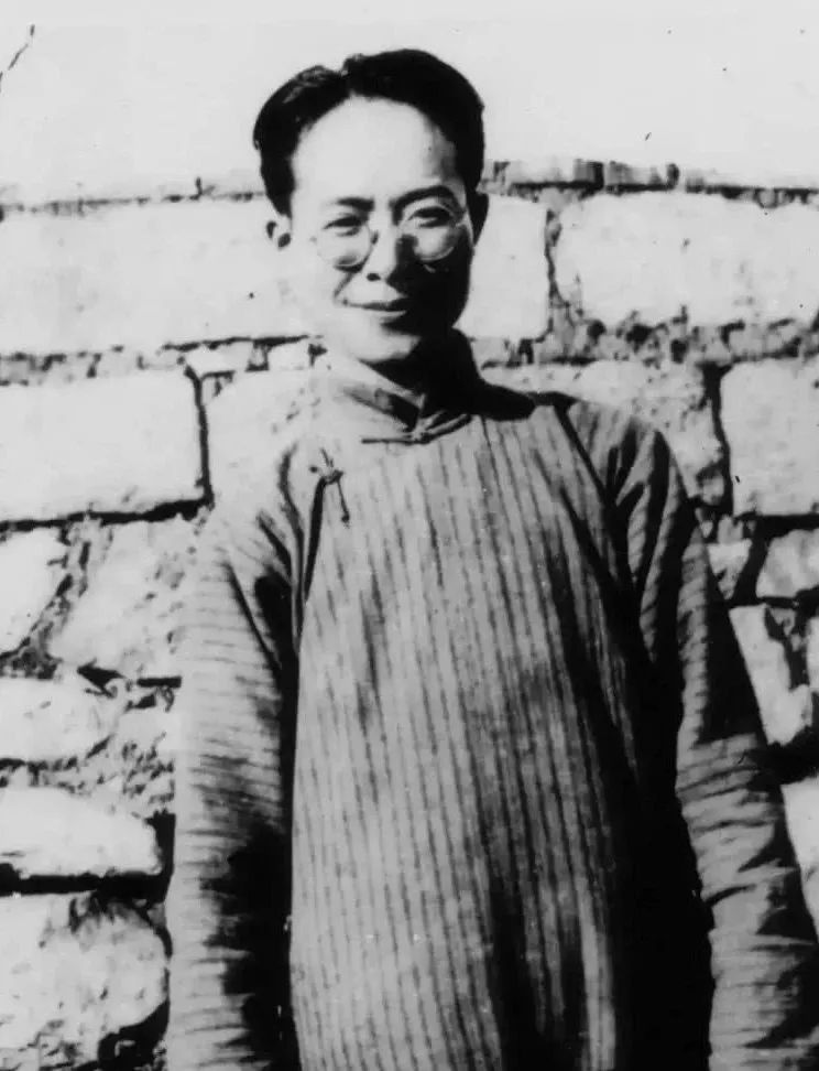 沈从文都有哪些成就,沈从文成功秘诀四个字