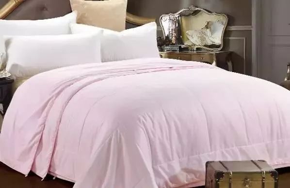 被子盖得过厚对身体的影响,盖潮湿的被子对身体有怎样的影响