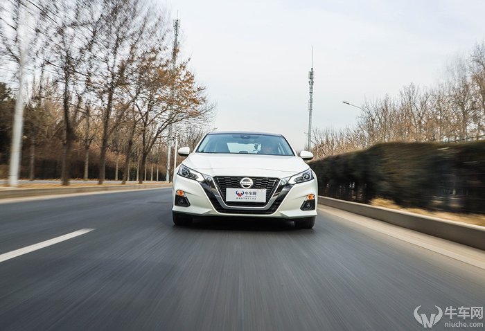 天籁2024款2.0自吸悦享版试驾,新款天籁2024款2.0自吸试驾