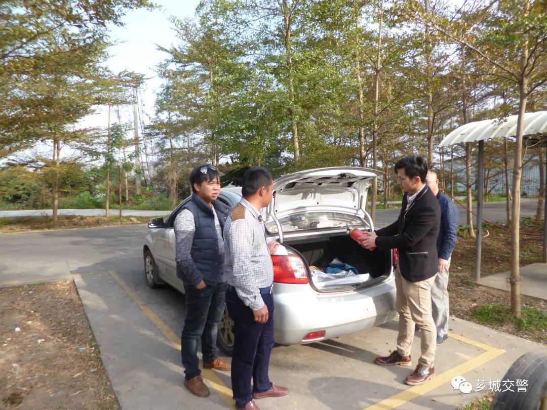 春运进驾校宣传交通安全,交警春运交通安全宣传进驾校