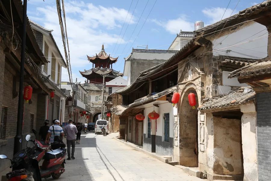 「人文宾川」铜钟矗立五百年，古楼依在述沧桑！