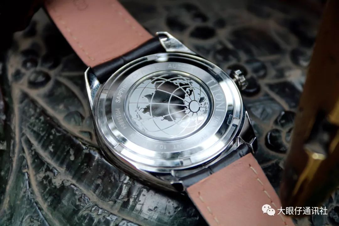 手指尖上的宇宙,手指间的宇宙