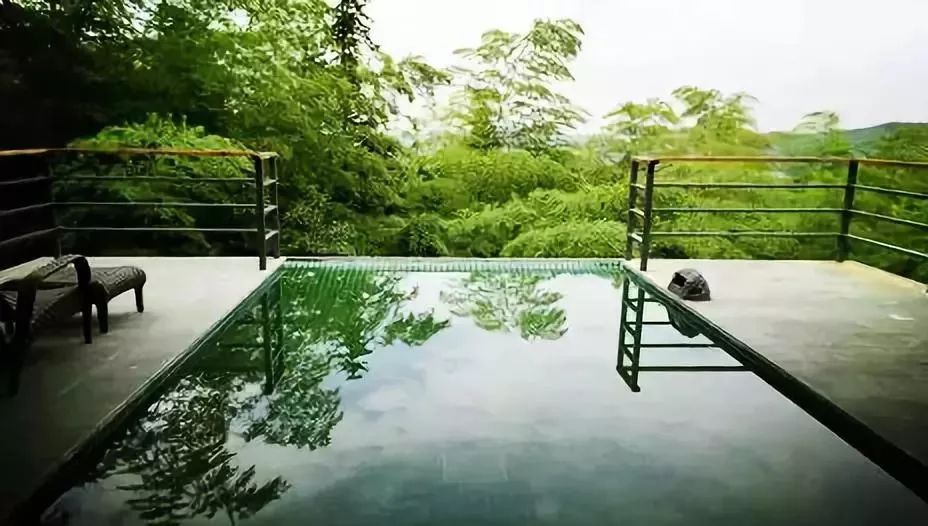 刷新你的世界观！国内最受欢迎的顶级野奢酒店，美到极点奢华到极致！享受质感生活，选这儿准没错！