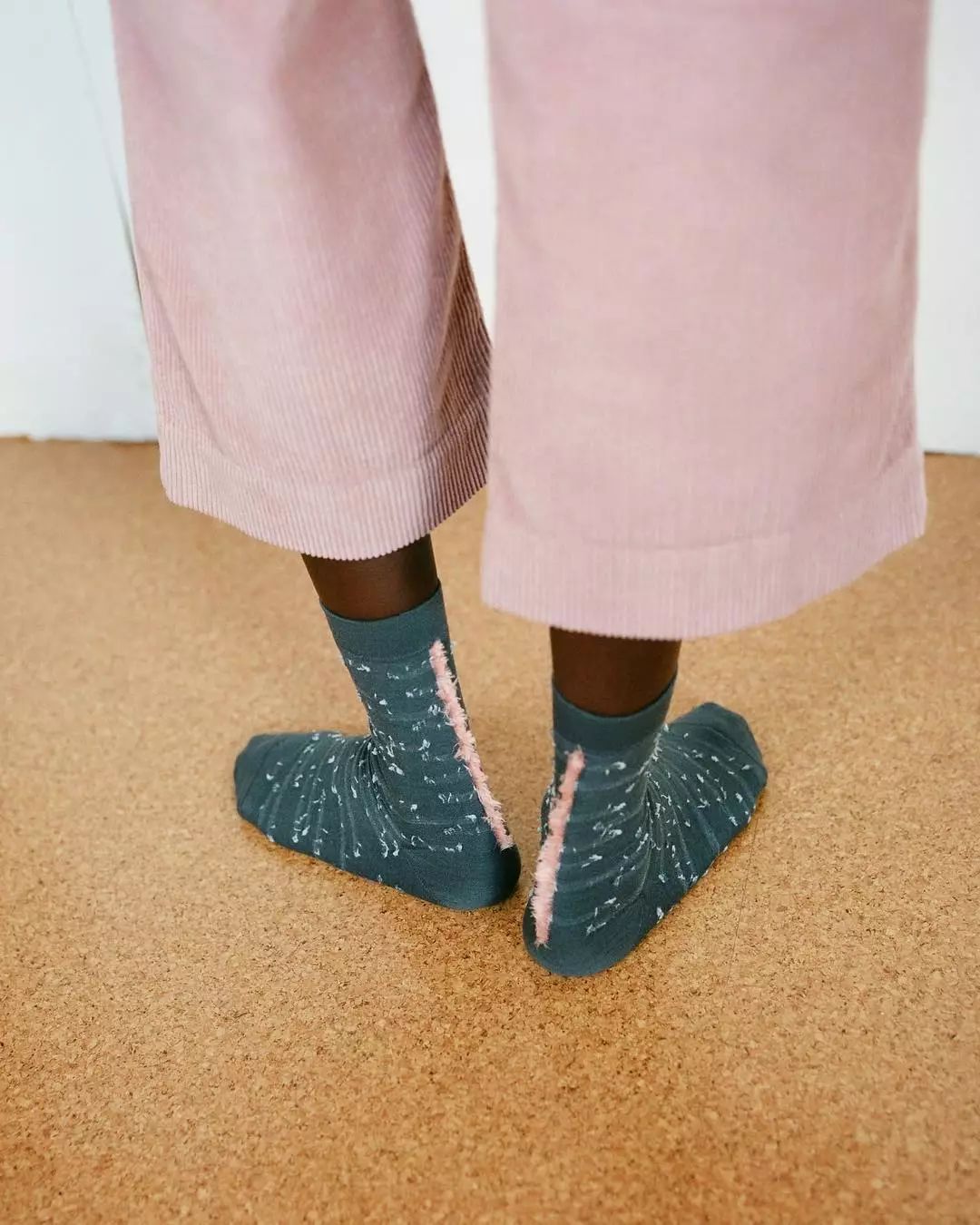 鞋子不够袜子来凑原作者,长度不够袜子来凑