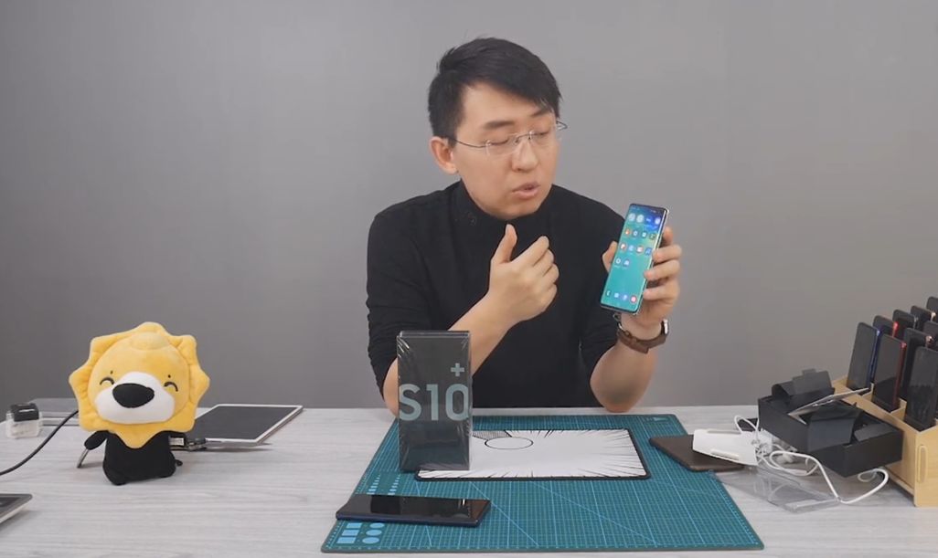 三星s105.8英寸的现在值得入手吗,韩版三星s10855处理器是4g手机吗