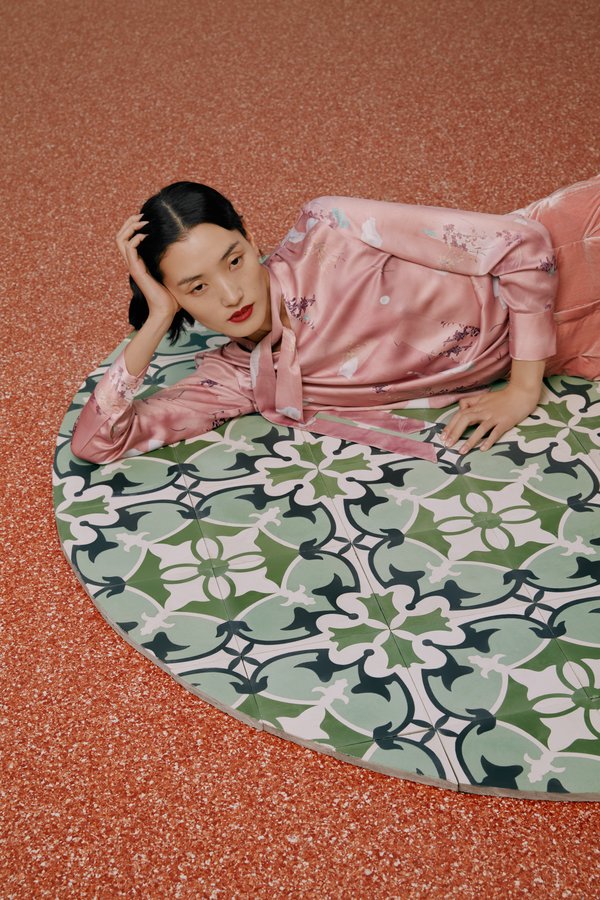 lily女装2022秋冬流行风格款式,lily商务时装2019冬