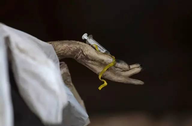 23岁女子运毒被捕,女子藏毒运毒被抓