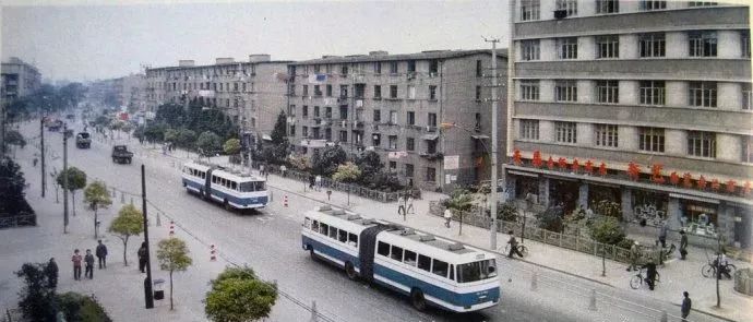 去处｜60年代不输南京路，80年代成潮流前线！这里有独家记忆！