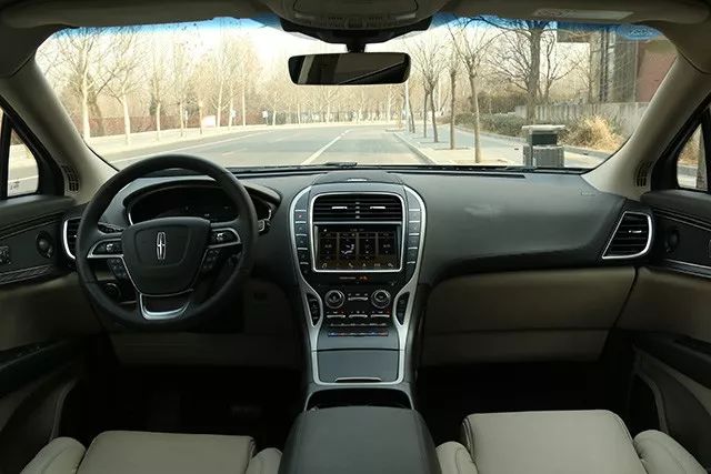 林肯suv航海家2.0试驾视频,试驾林肯航海家2021款落地价