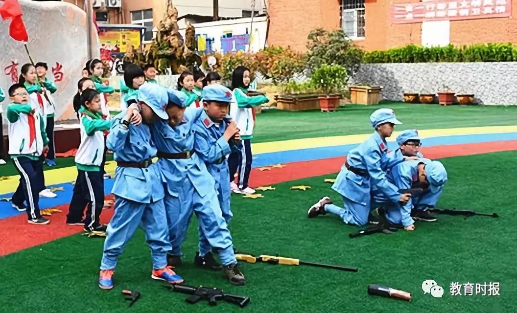 Hey，哈敦！你为学生努力的样子真美