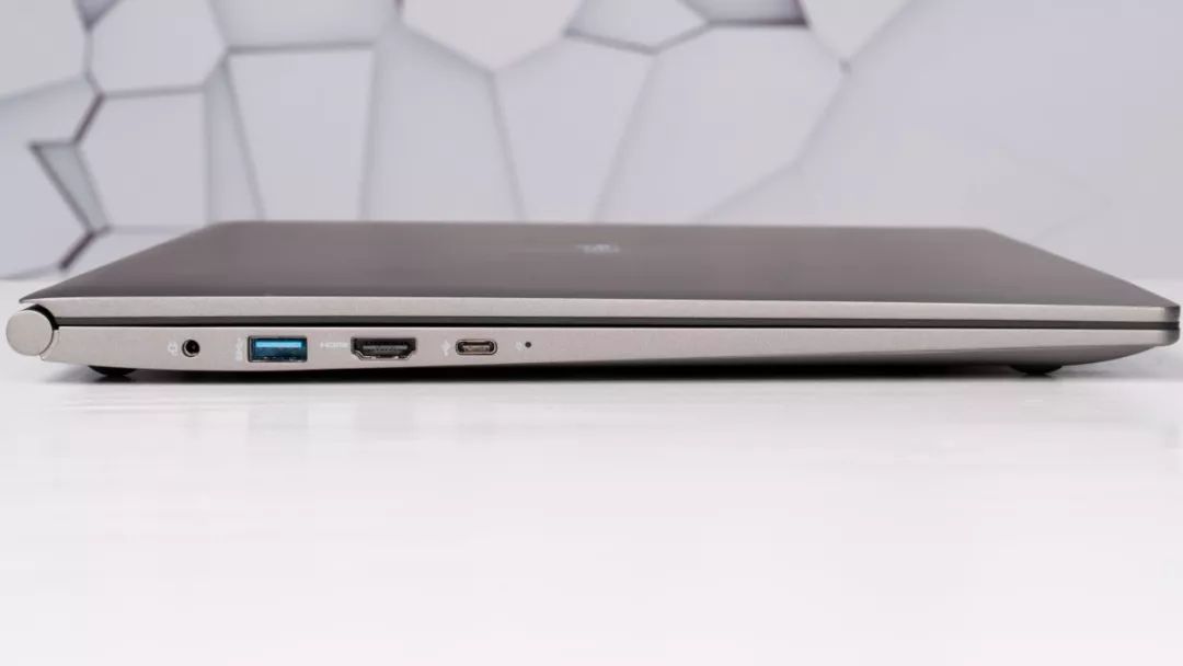 今天是母亲节，聊聊中老年人适合什么笔记本电脑