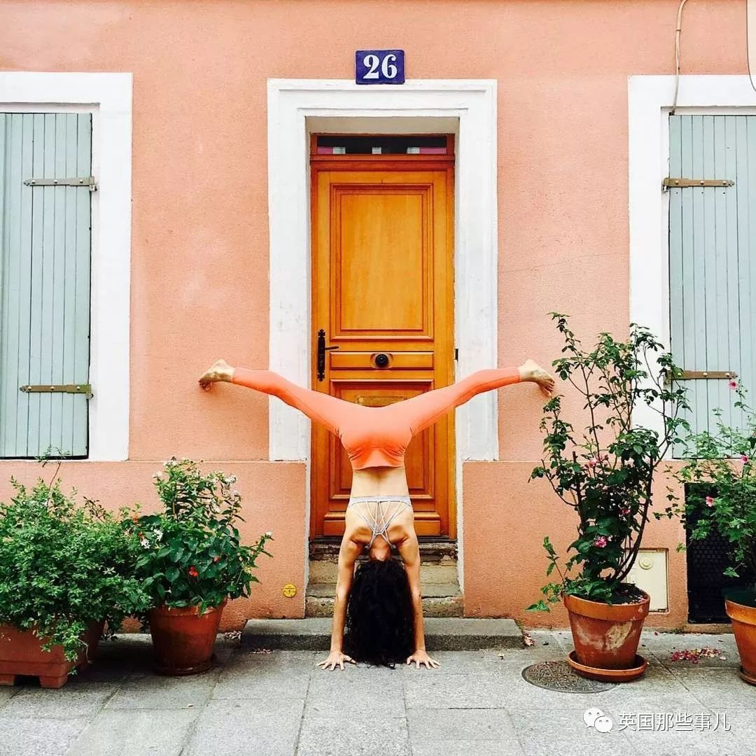 当自家门口变成网红打卡地 (一不小心家门口成了网红打卡地)