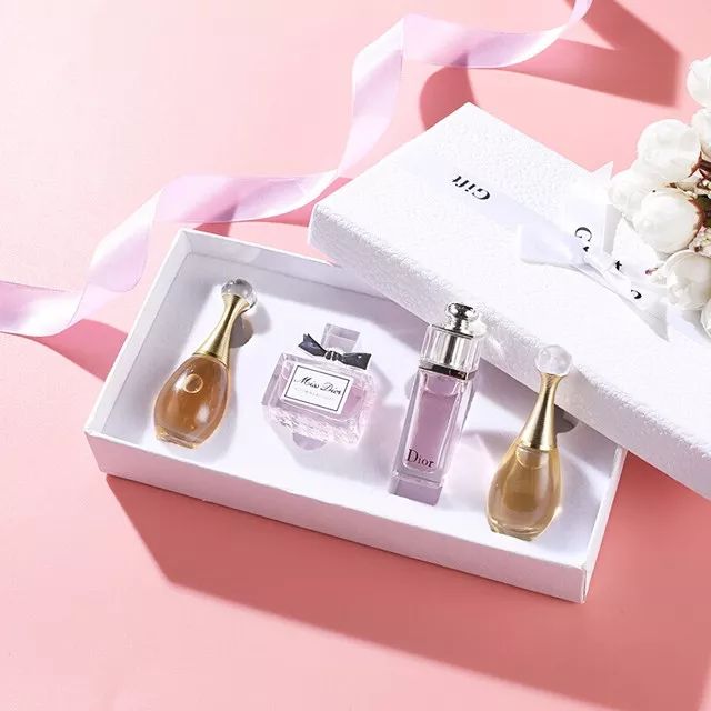 ysl礼盒口红气垫香水,ysl口红香水七夕限定礼盒