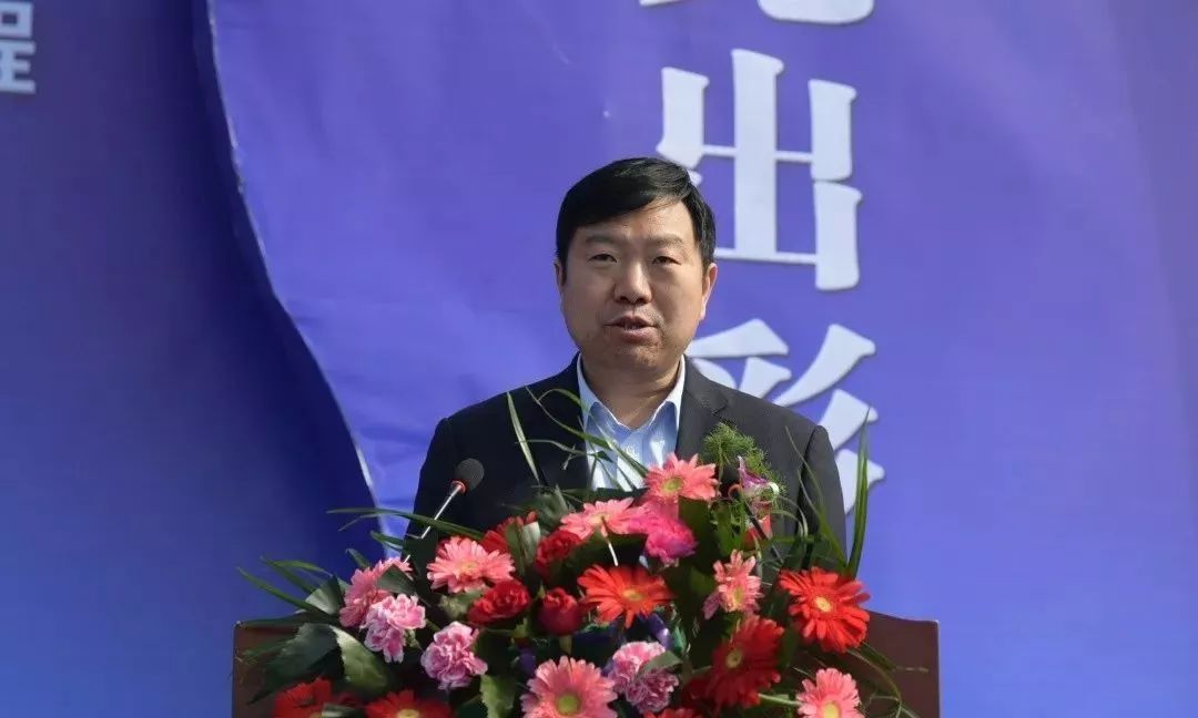 最近即将开工的工程,总投资369亿元的17个项目集中开工