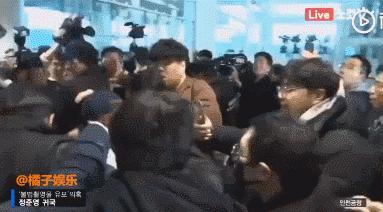 一天之内，他“红”透了中韩两国！