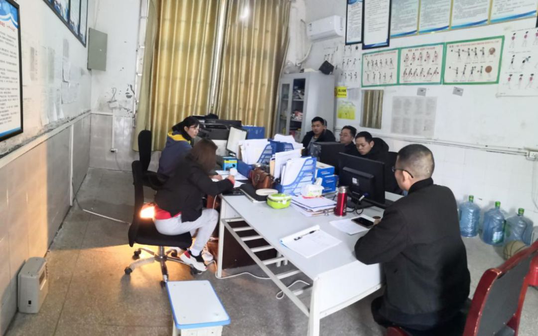 三进主题教育活动内容,三进校园优质课