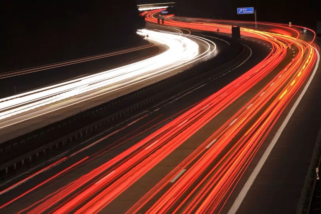 豪车碰瓷团伙,豪车碰瓷套路