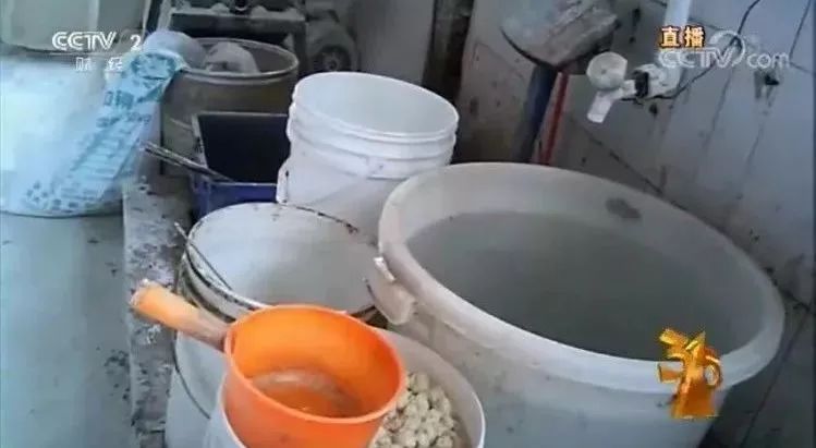 315曝光的食品有哪些危害人体,2022央视315黑榜食品全名单辣条