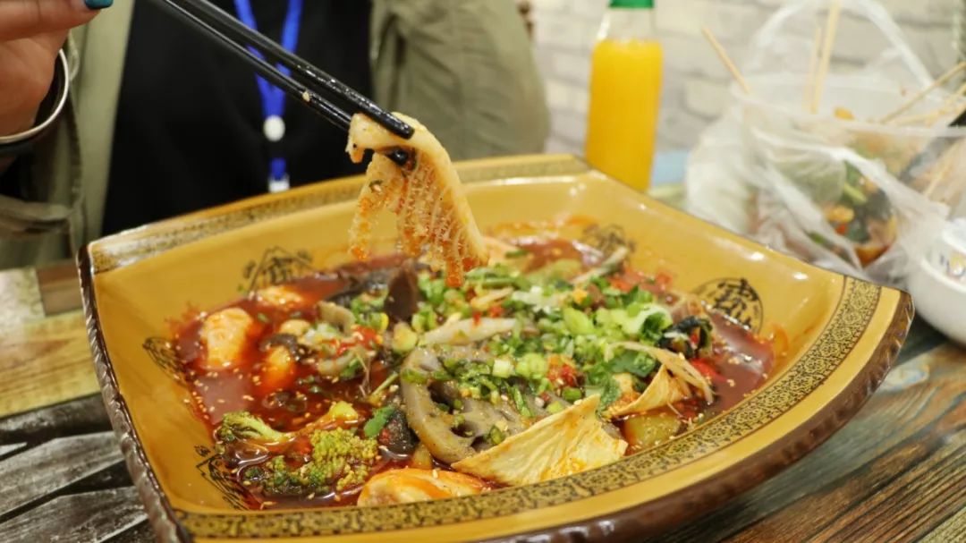 藏在深巷子里的川味冒菜,七星区冒菜