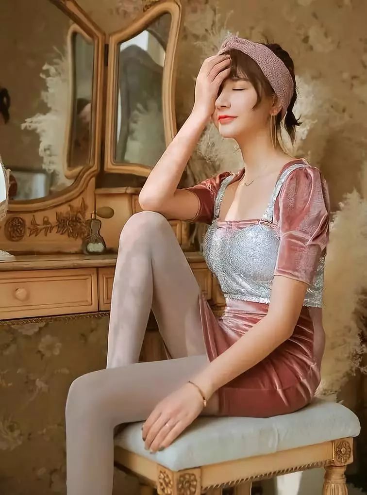 林志玲露腿穿搭,林志玲同款瘦腿袜