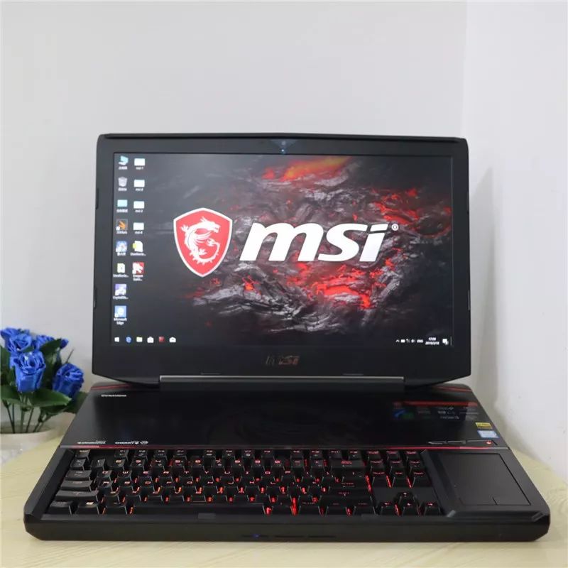 【猪王二手】习武之人最爱:机械键盘+18.5寸大屏游戏本