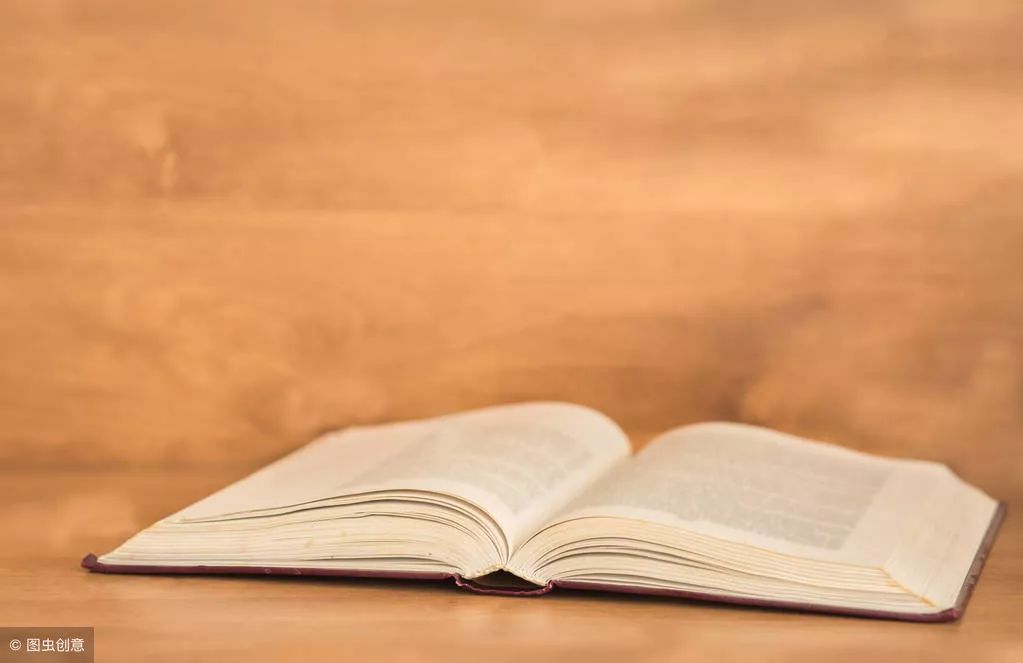 身为一个90后毕业生成为作家一个月才赚50万而已