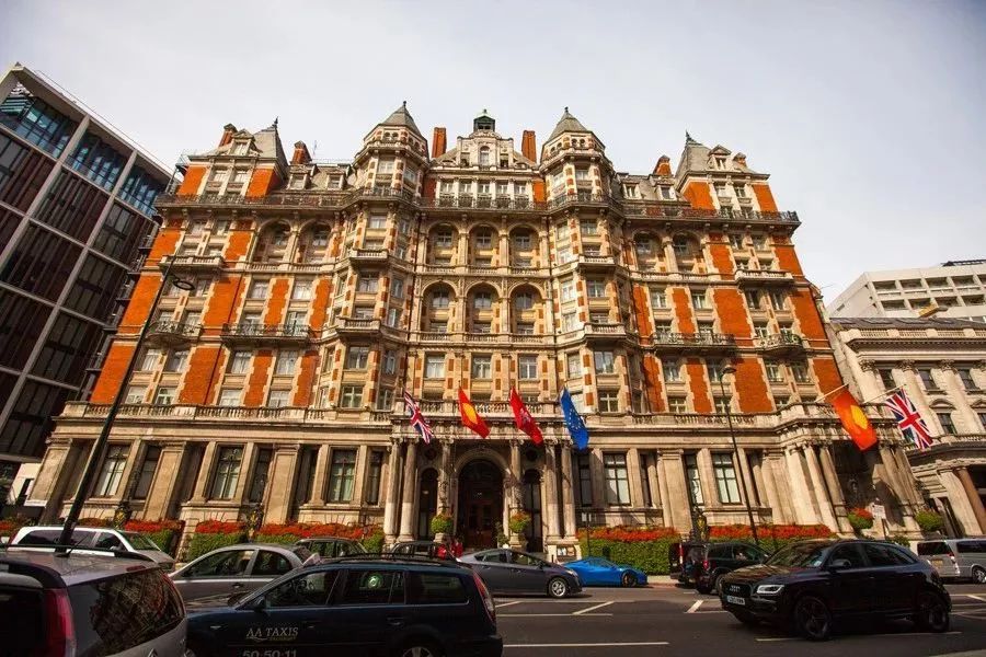 广州电影摘金奇缘,摘金奇缘杨紫琼酒店