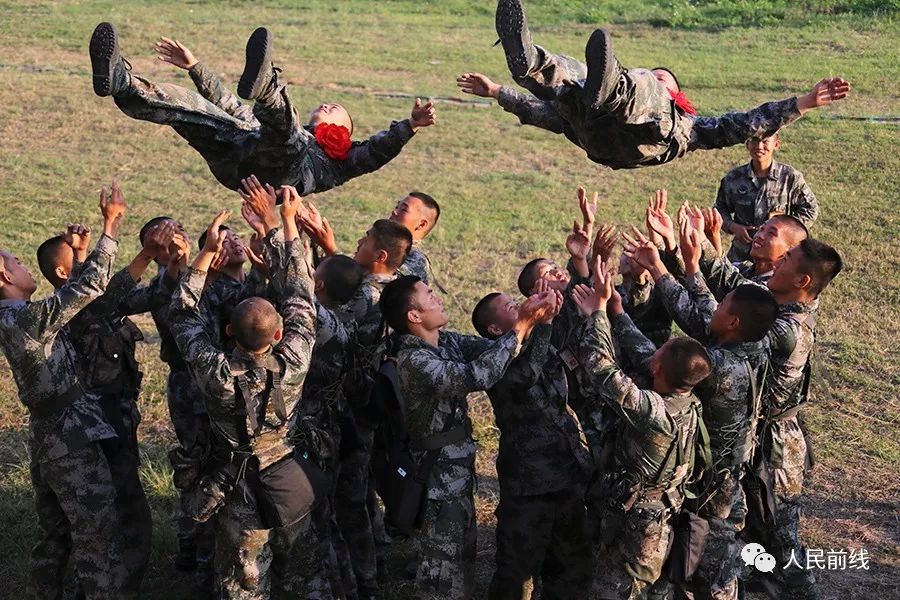 新兵连前几天最难熬,新兵六个月减脂40斤