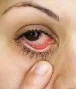 姑娘我看你印堂发黑下一句,姑娘我看你印堂发黑下一句是什么