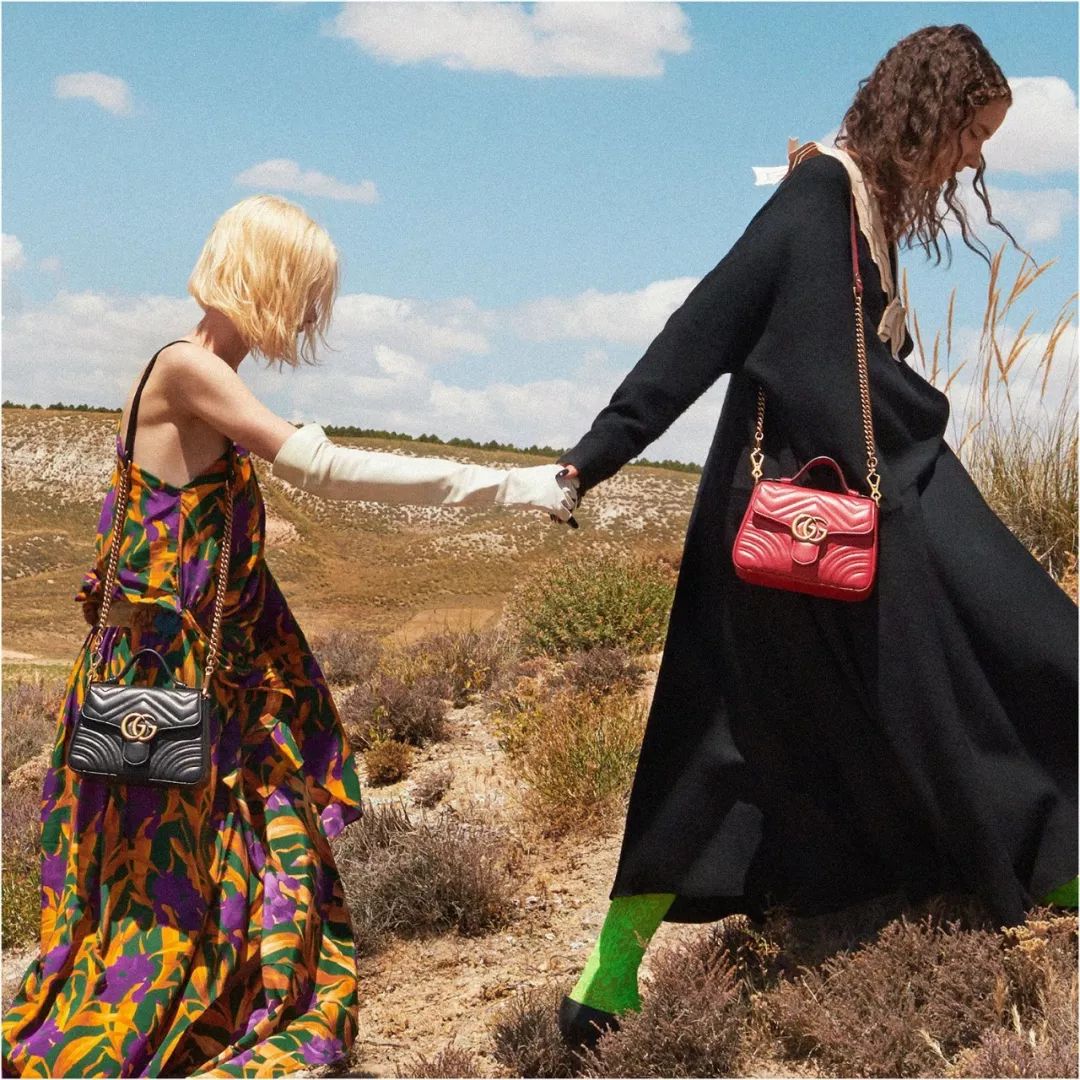 最近有款特别火的包,今年最火的包