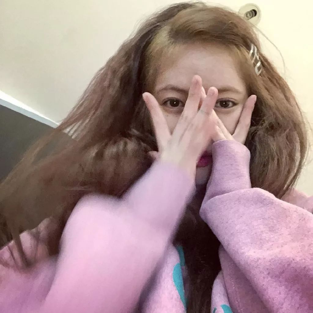 公布恋情被公司开除背假香奈儿都能带货说她是“人间毒药”我服!