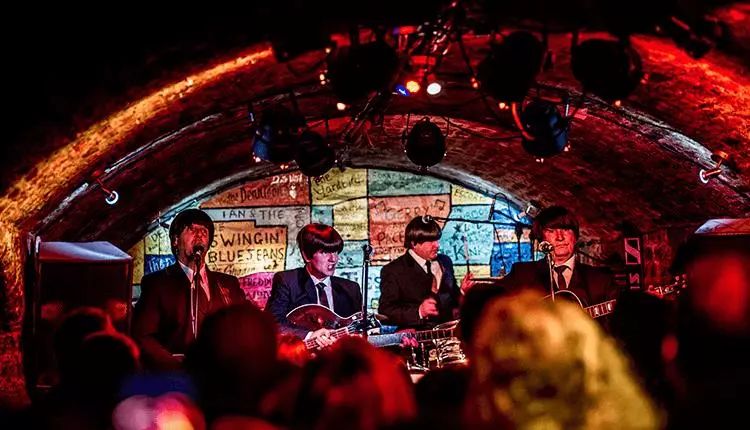 如何申请英国打工签,英国农民工作签证要求