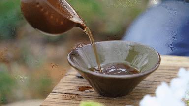 沙漠一年出现的奇观,沙漠黄河的奇景