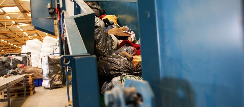 富国荷兰，为何热衷“捡破烂”？