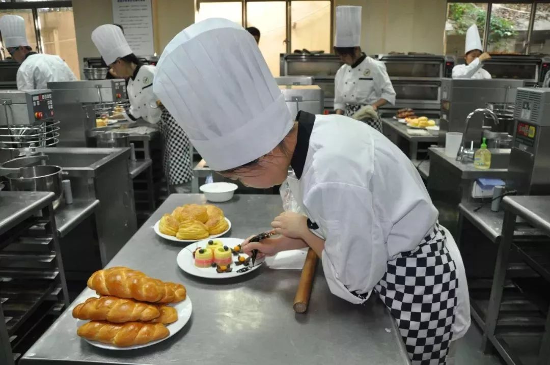 最新职业技能培训补贴,市辖区职业技能培训免费培训补贴