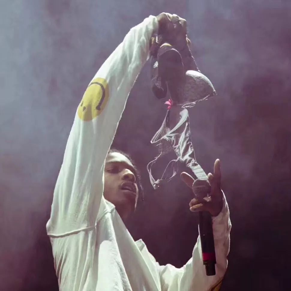 潮流这个东西是一个轮回,潮流这个东西本身就是个圈