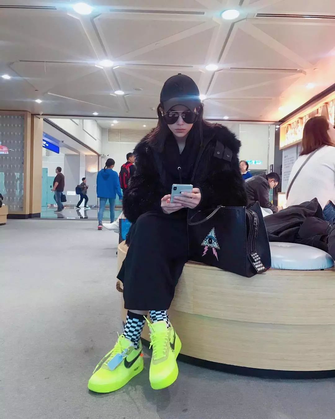 今日球鞋上脚图片,今日球鞋上脚