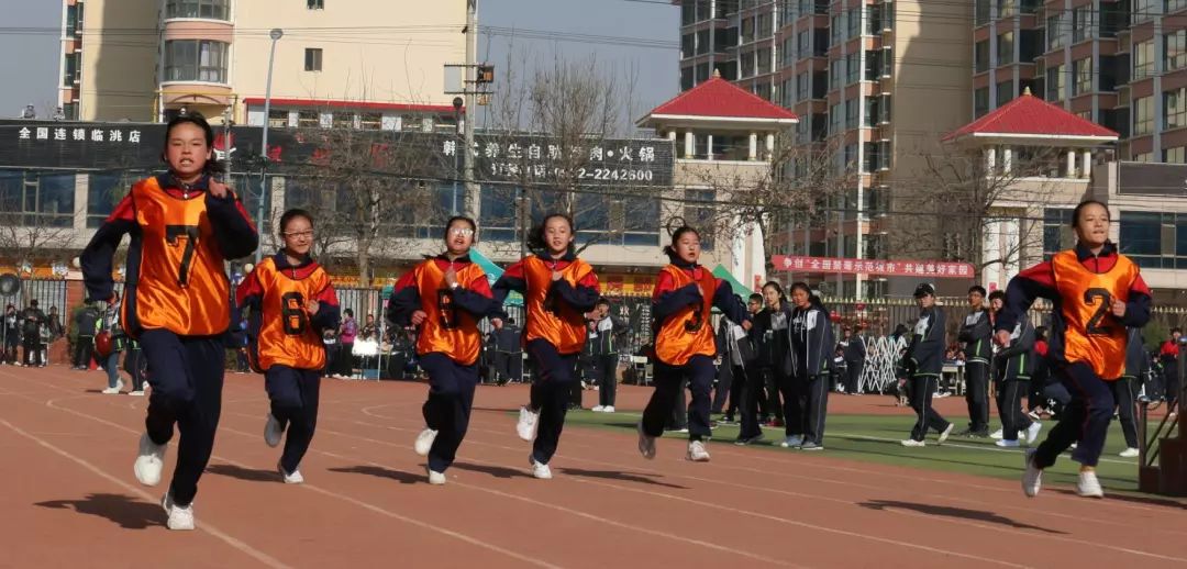 定格精彩瞬间彰显体育精神,丹棱中学60届田径运动会精彩瞬间