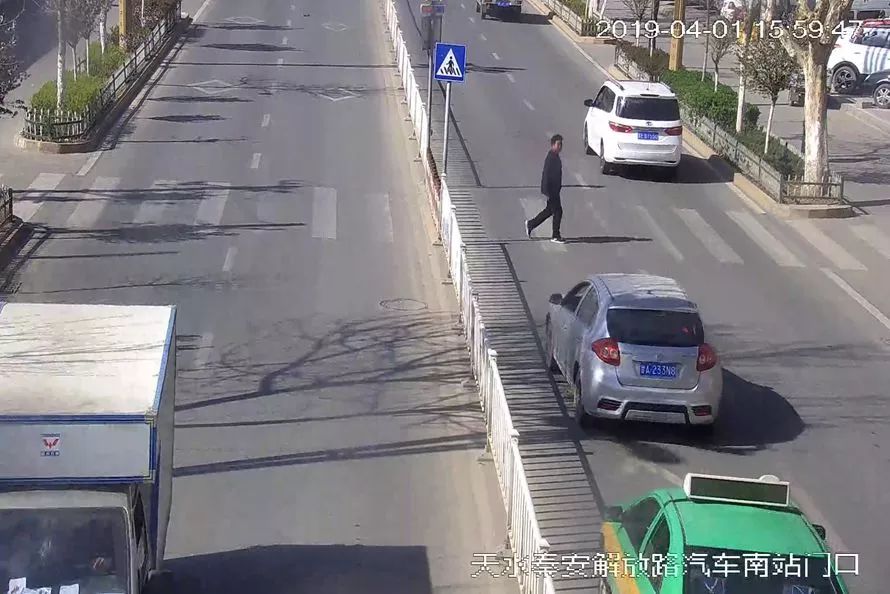 交通违法曝光台案例,交通违法曝光台