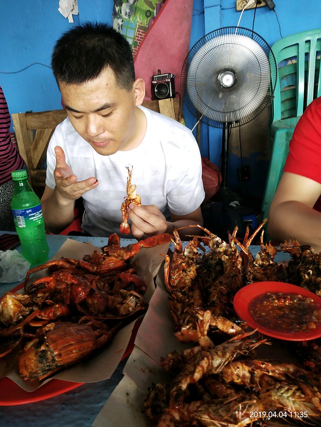巴厘岛漂流跟团游一日游,巴厘岛冲浪潜水行程推荐