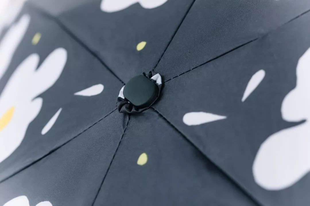 比苹果小的伞,迷你太阳伞防紫外线比手机还小