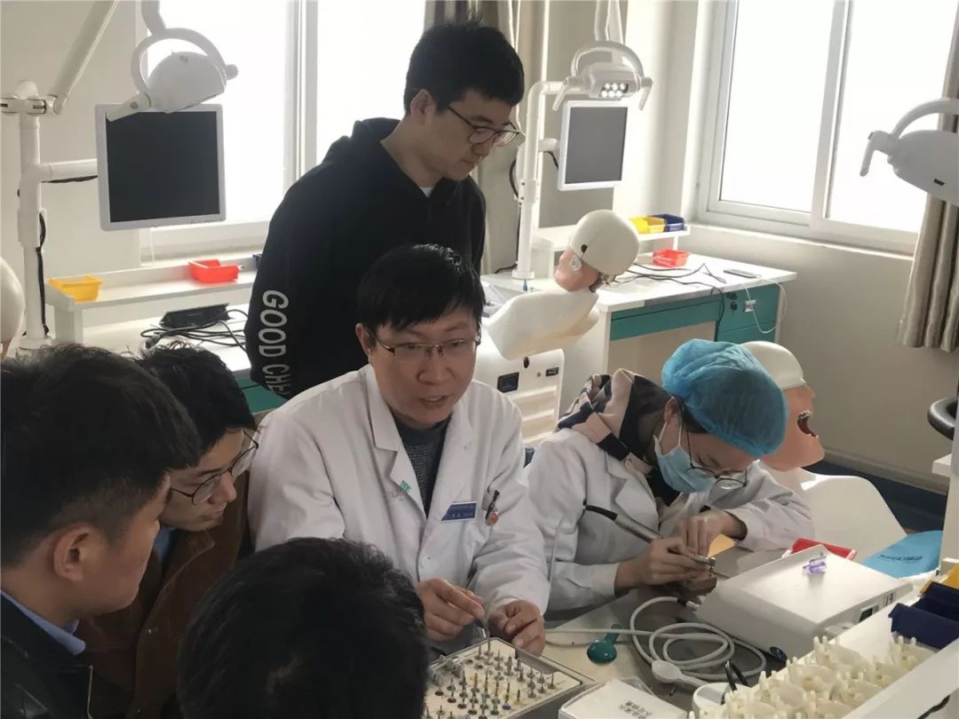 口腔种植零基础培训实操,口腔种植手术课程