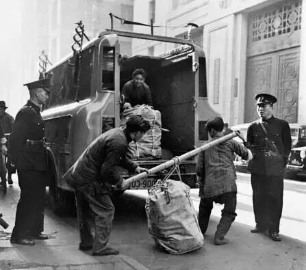 民国恶性通胀老照片,民国上海通货膨胀照片