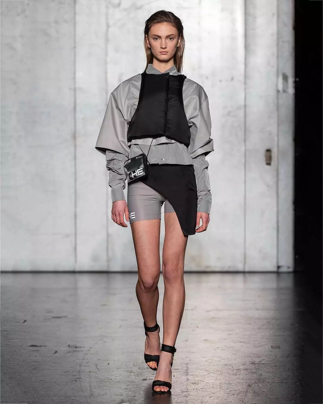 YG要凉BP都开始非主流了？新专居然叫葬爱?