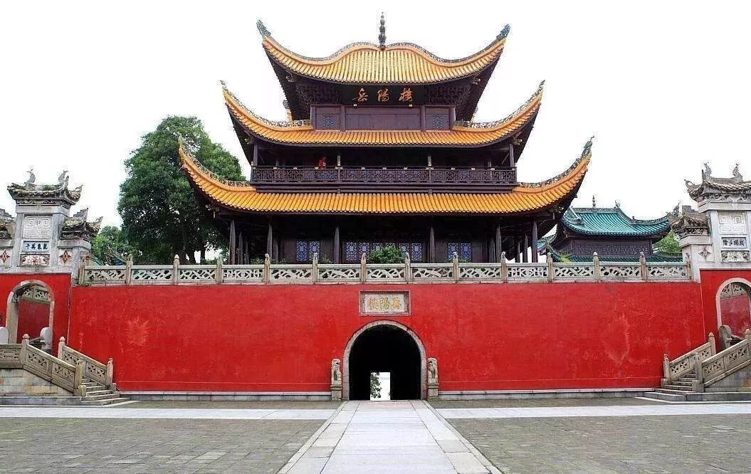 速抢！铺位有限！港澳专列全新升级，空调车体+一线四游！