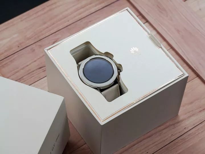 华为huaweiwatchgtrunner,华为手表watchgt雅致白测评