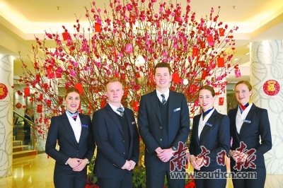 荷兰空姐在中国视频,荷兰空姐游中国