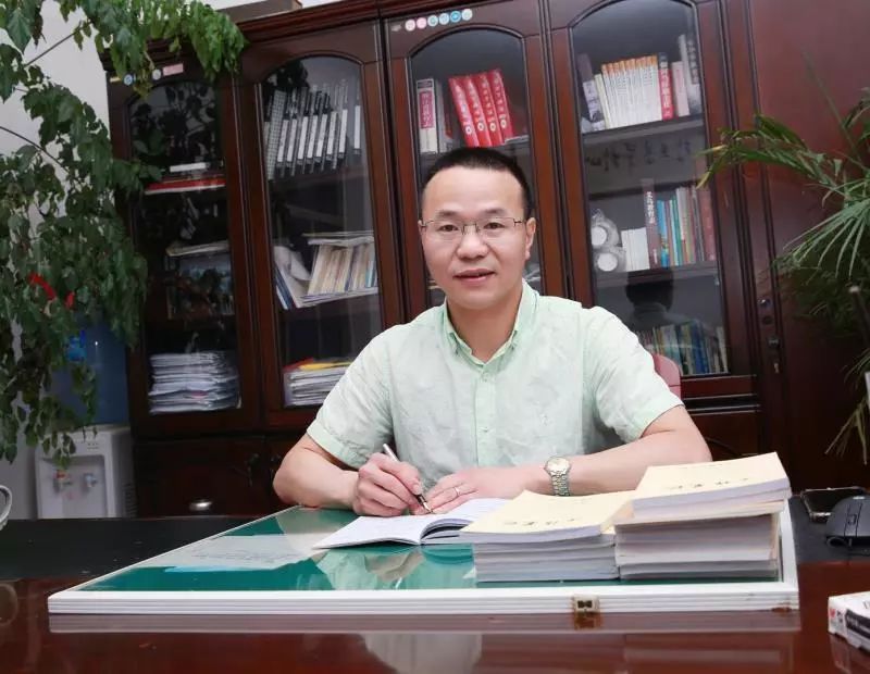 涓撳寮曢鍔╂帹瀛︽牎鍙戝睍,涓撳寮曢鍔╂垚闀垮悕甯堢ず鑼冧績鎻愬崌