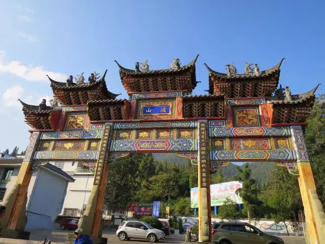 四川有座紫色小城，5月比美澳洲，比大理更多情